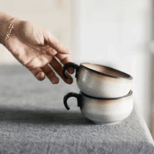 Lot de 2 tasse noires "Renoncule"