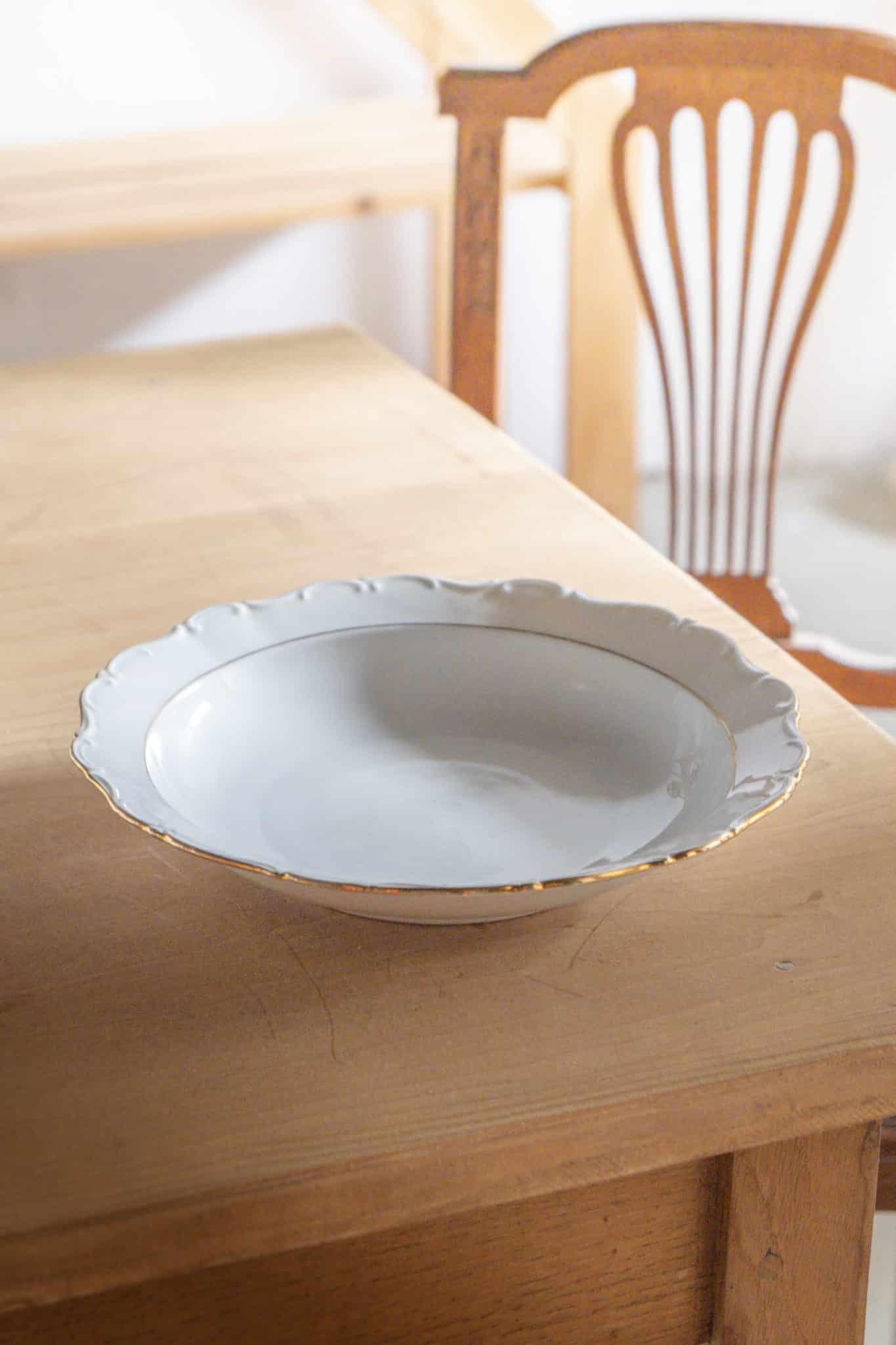 Plat de présentation / plat de service blanc « Mathilde »