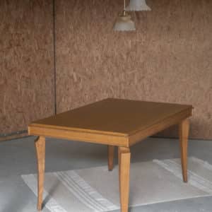 Table en chêne massif « Atlas »