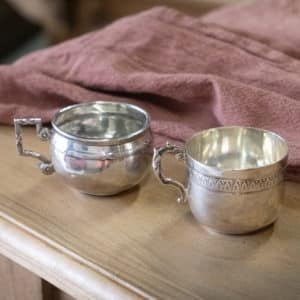 Lot de 2 tasses en métal « Louise & Suzanne »