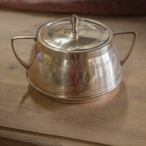 Petit pot avec couvercle en laiton « Berthe »