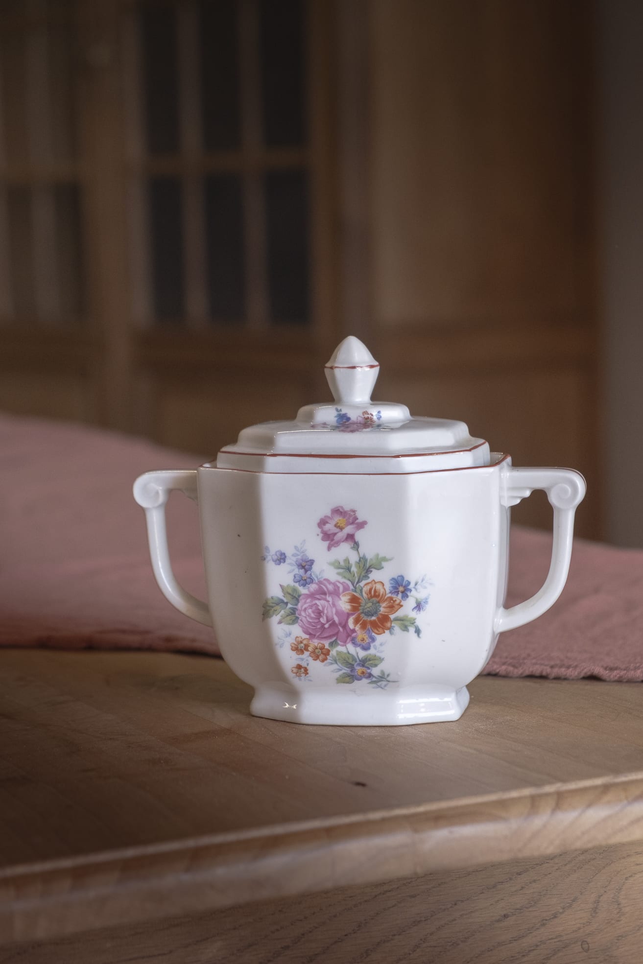 Pot avec couvercle « Madeleine »