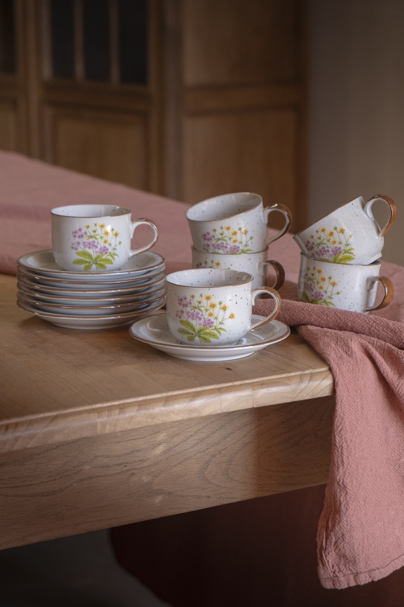 Lot de 6 tasses avec soucoupes « Bertille »