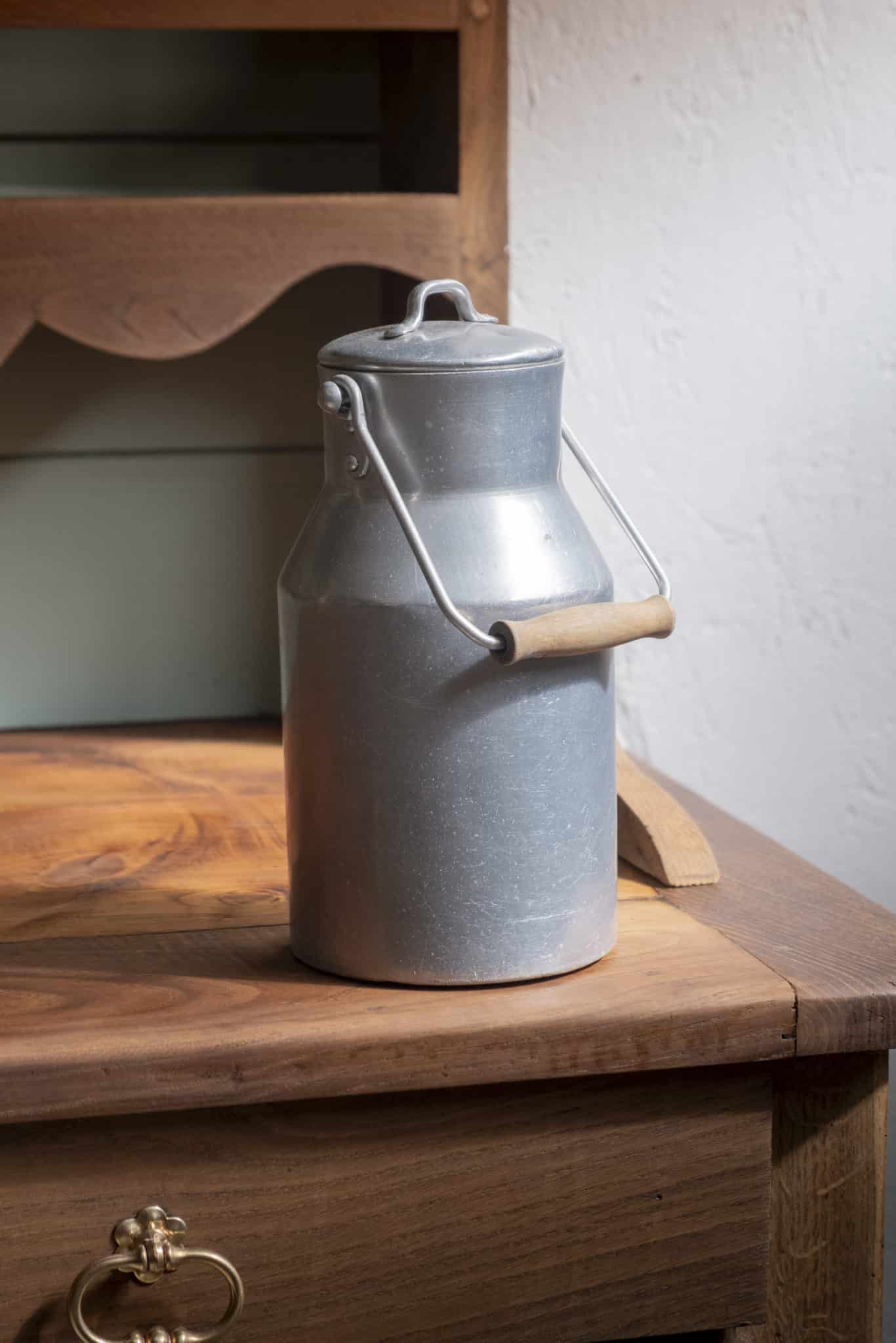 Petit pot à lait "Yvonne"
