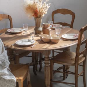 Table pliante en bois "Albertine"